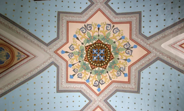 크로아티아 카를로 바크에 성모의 천장에 프레스코화 — 스톡 사진