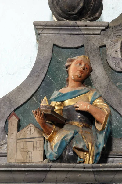 Άγαλμα Του Αγίου Στο Βωμό Δεκατεσσάρων Αγίων Βοηθών Στην Εκκλησία — Φωτογραφία Αρχείου