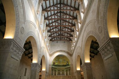 Tabor Dağı 'nda (Har Tavor) Fransisken Manastırı (Şekil Değiştirme Bazilikası), İsrail