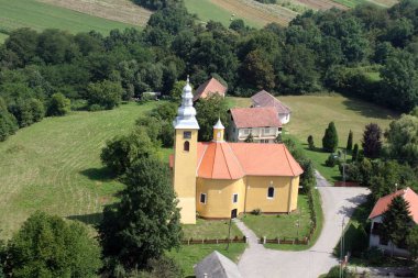 Hırvatistan 'ın Kupinec kentinde Bakire Meryem Varsayımı Kilisesi