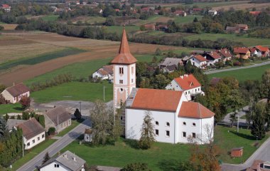 Hırvatistan 'ın Ludina kentindeki Aziz Mikail Kilisesi
