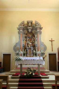 Hırvatistan 'ın Kanfanar kentindeki Saint Sylvester Papa kilisesinin ana mihrabı