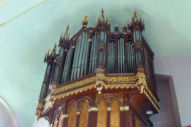 Hırvatistan 'ın Krapinske Toplice kentindeki Kutsal Üçlü Kilisesi' nde Organ