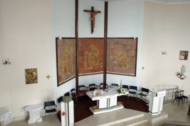 Hırvatistan 'ın Klinca Sela kentindeki Aziz Yusuf Kilisesi' nin ana mihrabı.