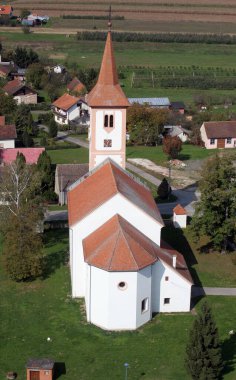 Hırvatistan 'ın Ludina kentindeki Aziz Mikail Kilisesi