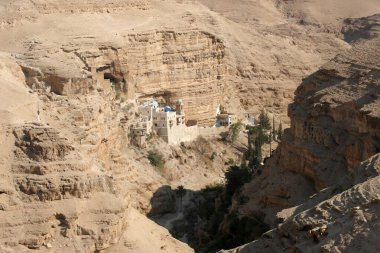 Wadi Qelt, Judea Çölü, İsrail 'in yamacında Aziz George Yunan Ortodoks Manastırı