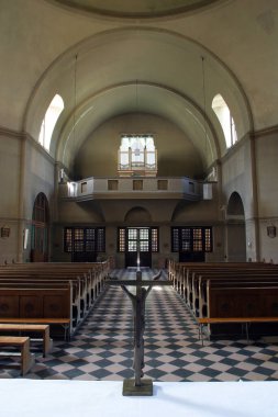 Hırvatistan 'ın Zagreb kentindeki St. Blaise Kilisesi' nin ana sunağında çapraz geçiş