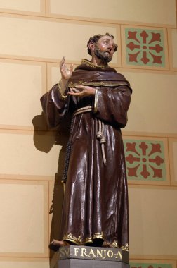 Assisi 'li Aziz Francis, Hırvatistan' ın Velika Gorica kentindeki Bakire Meryem Anonsunun kilise heykeli