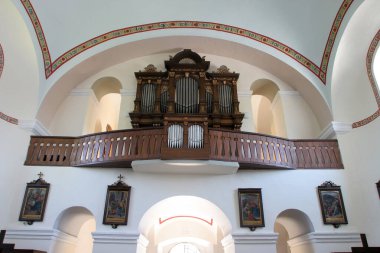 Hırvatistan 'ın Sunja kentindeki Aziz Mary Kilisesi' nde Organ