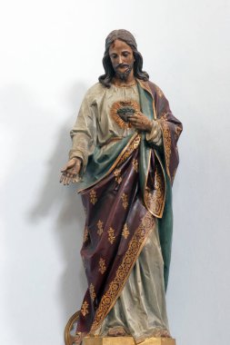 İsa 'nın Kutsal Kalbi, Hırvatistan' ın Veliki Grtahac kentindeki Kutsal Ruh Kilisesinde heykel