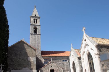 Fransisken manastırı ve Hırvatistan 'ın Orebiç kentindeki Our Lady of Angels Kilisesi