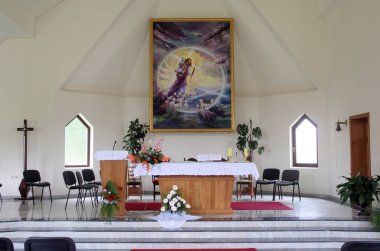 Hırvatistan 'ın Gornje Bazje kentindeki Good Shepherd şapelinde sunak