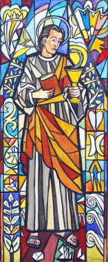 Aziz John, Hırvatistan 'ın Velika Gorica kentindeki Aziz Peter ve Paul kilisesinin vitraylı penceresinin taslağını çiz.