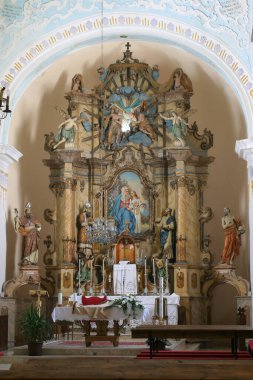 Hırvatistan 'ın Osekovo kentindeki Aziz Anne kilisesinin ana mihrabı