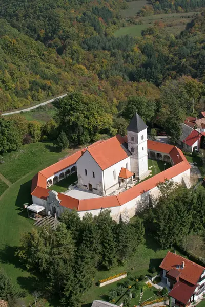 Hırvatistan 'ın Lobor kentindeki Dağ Leydisi Kilisesi