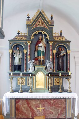 Hırvatistan 'ın Sutlanska Poljana kentindeki Saint Anne kilisesinde Aziz Florian sunağı