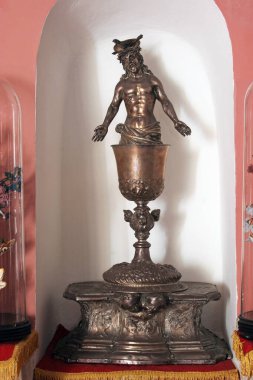 Imago Pietatis, 18. yüzyıl, Hırvatistan 'ın Korcula adasındaki Aziz Mark Kilisesi' nde başrahibin hazinesi.