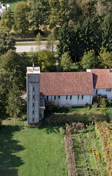 Hırvatistan 'ın İvanovo Selo kentindeki İsa' nın Kutsal Kalbi Kilisesi