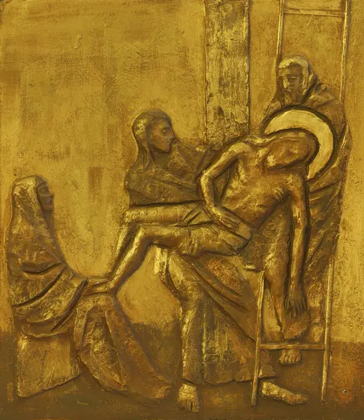 Çarmıhın 13. İstasyonları, İsa 'nın cesedi çarmıhtan çıkarıldı, Hırvatistan' ın başkenti Zagreb 'deki Our Lady of Sorrows kilisesi.