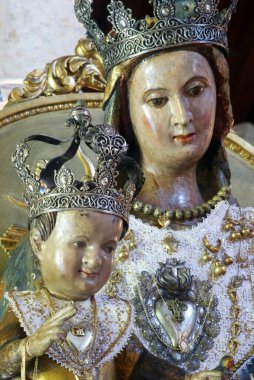 Pag Leydisi, Hırvatistan 'ın Pag kentindeki Aziz Mary Kilisesi' nde heykel.