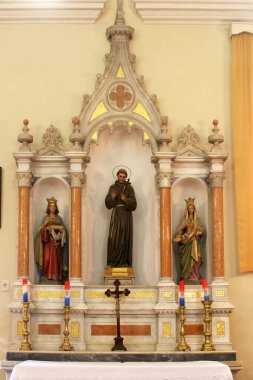 Assisi 'li Aziz Francis' in sunağı Vela Luka, Korcula Adası, Hırvatistan 'daki Sağlıklı Kadın Şapeli' nde.