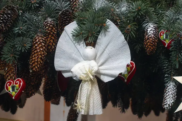 Hırvatistan 'ın Marija Bistrica kentindeki Bistrica Meryem Ana Bazilikası' nın İsa 'nın Doğuş Sahnesinde Noel Meleği