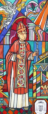 Tanrı 'nın hizmetkârı Kardinal Franjo Kuhariç, Hırvatistan' ın Velika Gorica kentindeki Aziz Peter ve Paul kilisesinin vitraylı penceresinin taslağını çizdi.