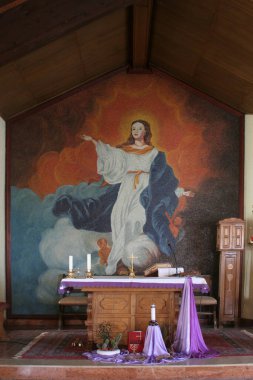 Hırvatistan 'ın Slavonski Brod kentindeki Aziz Dominic Savio kilisesinin ana mihrabı