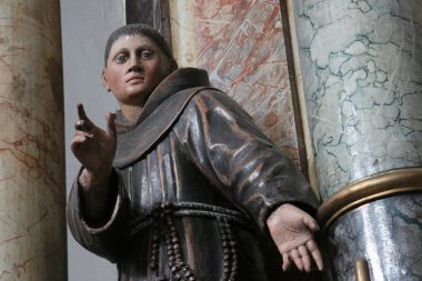 Alcala 'lı Aziz Didacus, Hırvatistan' ın Slavonski Brod kentindeki Fransisken Kutsal Üçlü Kilisesi 'nde Padua' lı Aziz Anthony 'nin sunağında heykel.