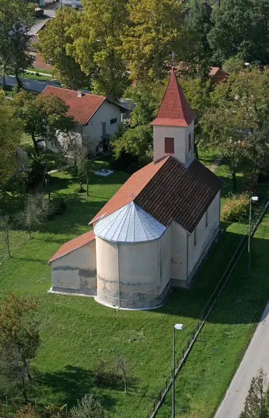 Hırvatistan 'ın Hercegovac kentindeki Aziz Stephen Kilisesi