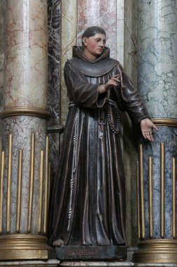 Alcala 'lı Aziz Didacus, Hırvatistan' ın Slavonski Brod kentindeki Fransisken Kutsal Üçlü Kilisesi 'nde Padua' lı Aziz Anthony 'nin sunağında heykel.