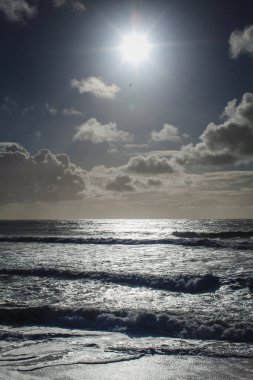 Portekiz Atlas Okyanusu'nda yukarıda güneş