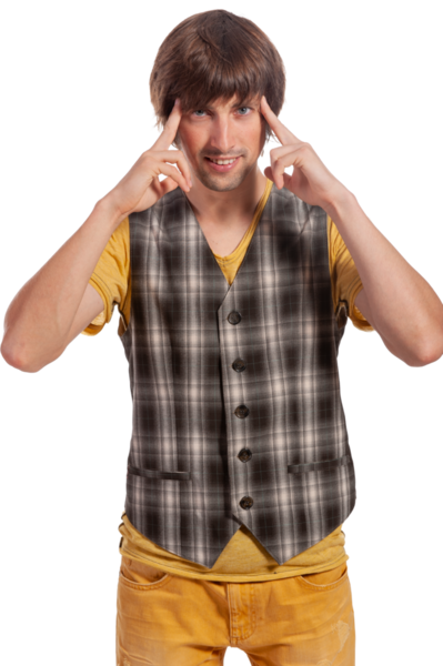 Genç bir adam farkındalık tekniklerini kullanarak odaklanma ve rahatlama pratiği yapar..