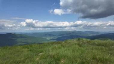 Polonya 'daki Bieszczady Dağları' nın Hızlandırılması