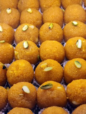 Lezzetli tatlı ya da Hindistan 'dan gelen tatlı Boondi ya da Motichur laddoos.