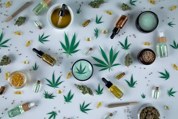 Marihuanový Olej Listy Konopí Marihuana Konopná Semena Bílém Pozadí Stock Snímky