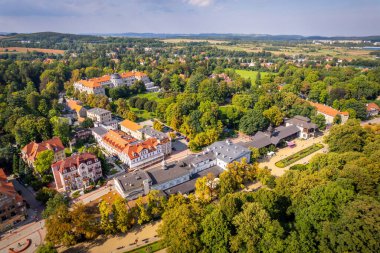 Szczawno Zdroj 'daki Sorrel Spa Su Pompa Odası, hava fotoğrafı.
