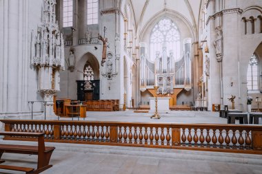 25 Temmuz 2022, Munster, Almanya: Ünlü Saint Paulus Dom Katedrali iç görünümü. Kuzey Rhein Vestfalya ve Muenster 'ı gezmek ve turizm