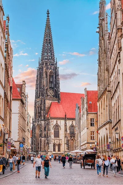 Июля 2022 Года Мюнстер Германия Колокольня Церкви Ламберти Рыночной Площади — стоковое фото