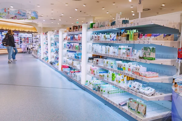 Juli 2022 Munster Duitsland Diverse Cosmetische Producten Koop Apotheek — Stockfoto
