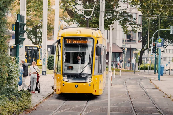 July 2022 Essen Germany Yellow Tram Rides Public Transport Route — Stock Photo, Image