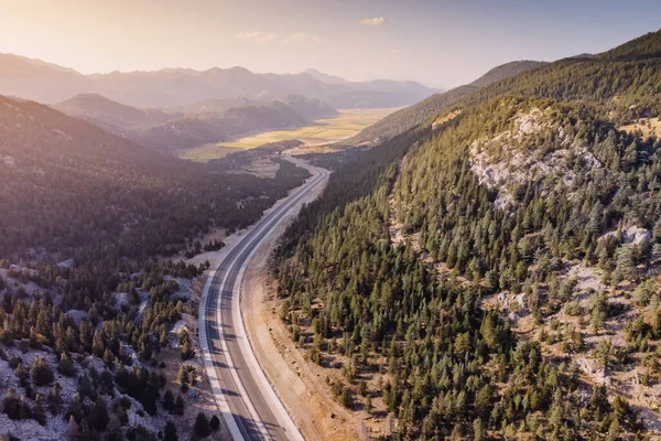 Vista Cima Uma Estrada Montanha Verdadeiramente Espetacular Com Cores Vibrantes — Fotografia de Stock