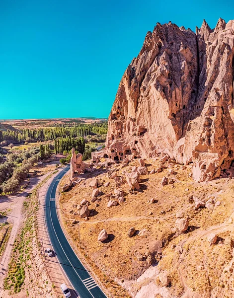 Kapadokya Manzaralı Hava Manzarası Yeni Asfalt Yol Türkiye Seyahat Sırasında — Stok fotoğraf