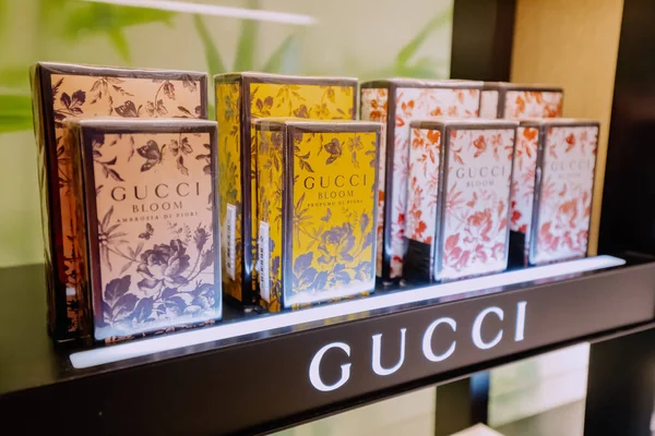 Září 2022 Antalya Turkiye Parfém Gucci Prodej Módním Obchodě — Stock fotografie