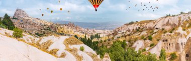 Kapadokya 'da uçan ve yüzen sıcak hava balonları Türk harikası