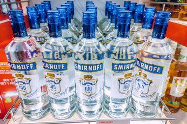 20 Ocak 2023, Dubai, BAE: Smirnoff marka Rus votkası.