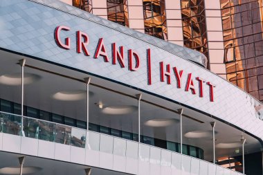 15 Ocak 2023, Abu Dabi, BAE: Grand Hyatt lüks otel tabelası