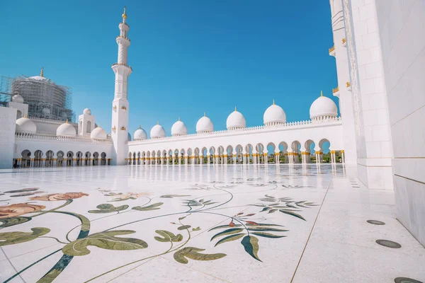 Grande Mosquée Cheikh Zayed Témoigne Engagement Des Eau Promouvoir Diversité — Photo