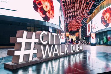 17 Ocak 2023, Dubai, BAE: Eğlencenin, yemeğin ve alışverişin bir araya geldiği City Walk Dubai 'de şehrin canlı nabzını deneyin