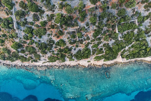 Türkiye 'deki Lycian yolu üzerindeki antik kalıntıların havadan görünüşü